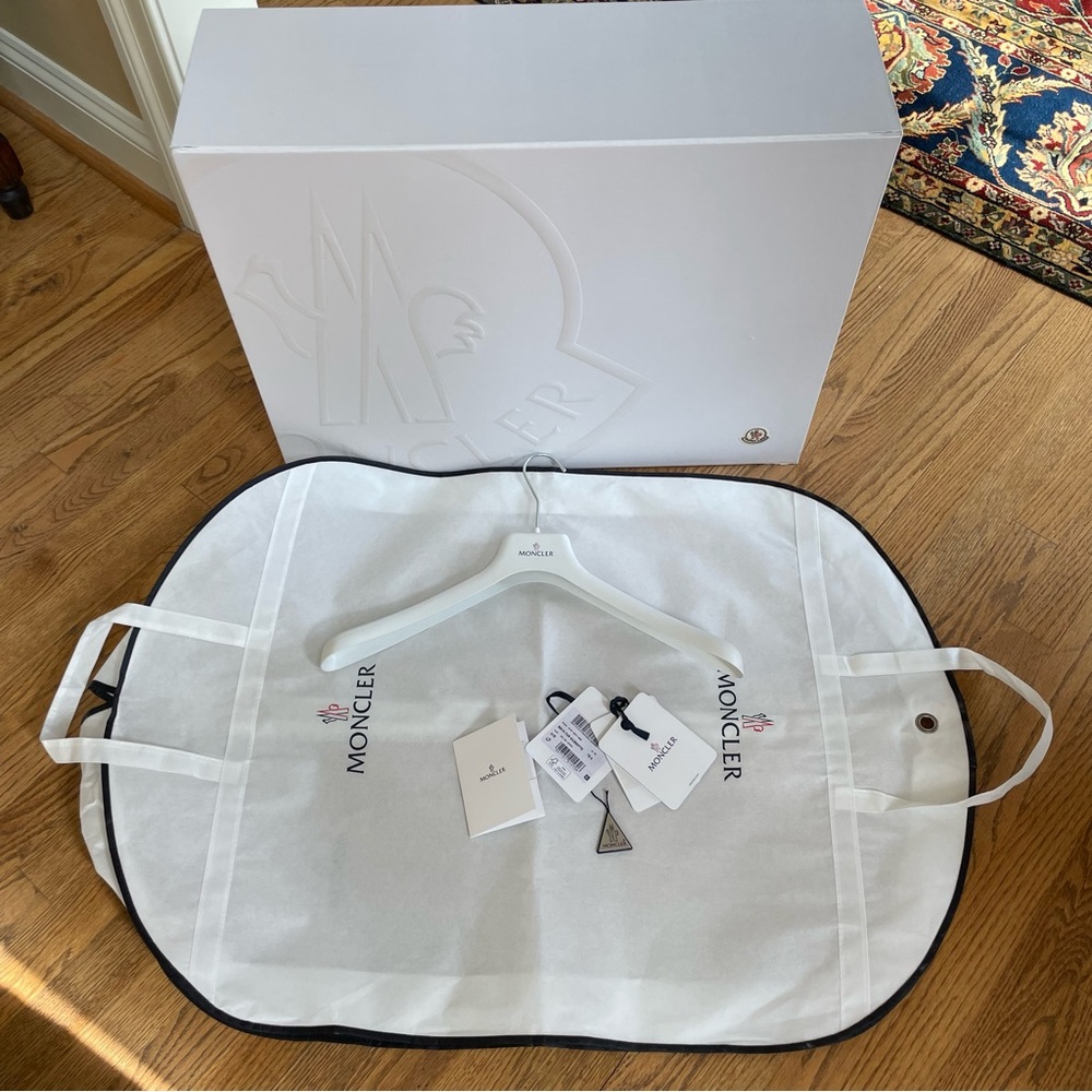 ❣️2X HP❣️ Moncler Maya Fur Jacket 5/XL Black - Picture 8 of 16